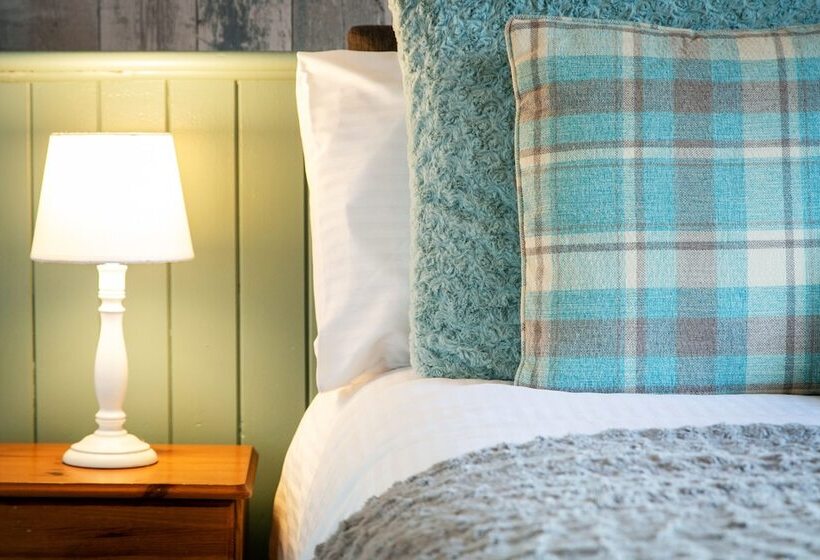 Bed and Breakfast The Old Hall Inn