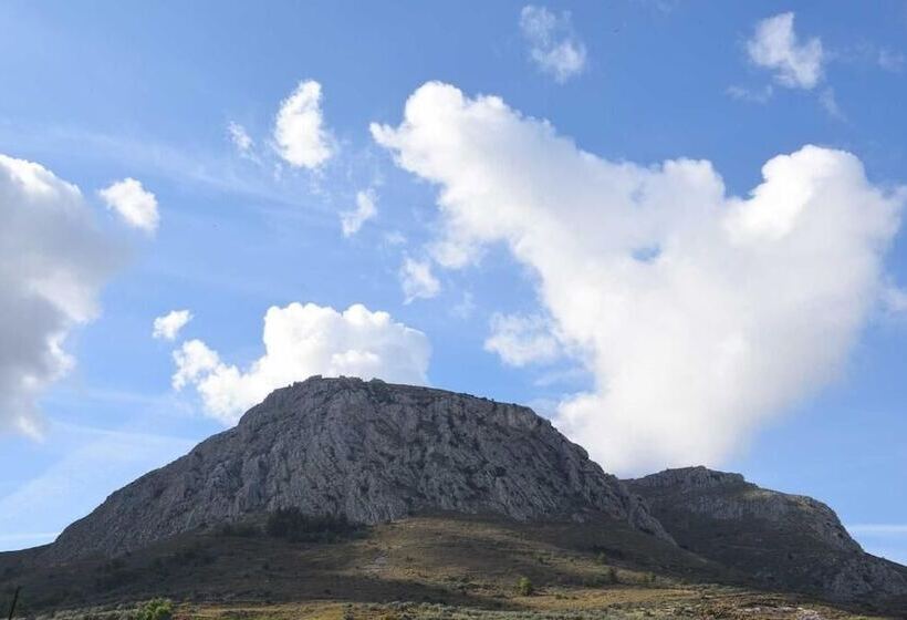 צימר Vasilios Marinos Rooms