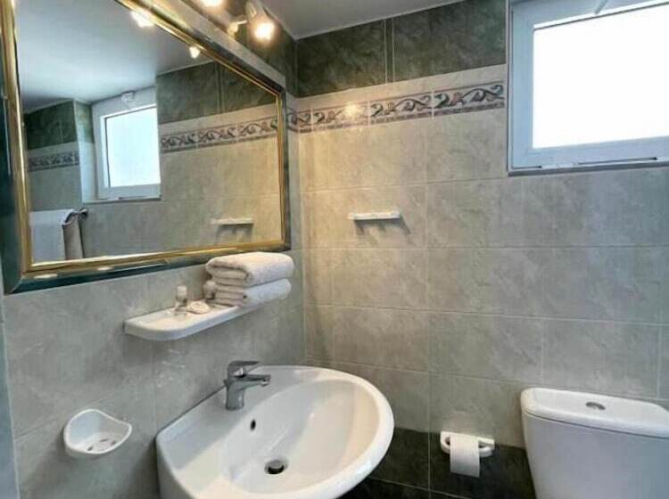 צימר Vasilios Marinos Rooms