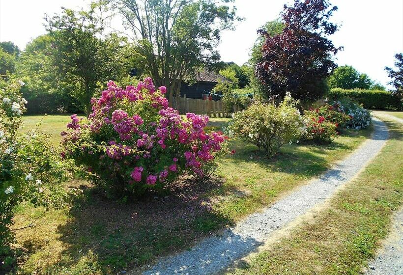 Brundish, Suffolk Barn, 2 Bed Idyllic 6 Acres