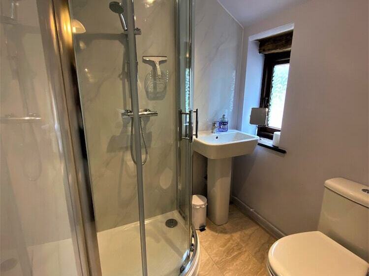 Brundish, Suffolk Large 4 Bed Barn Stunning!