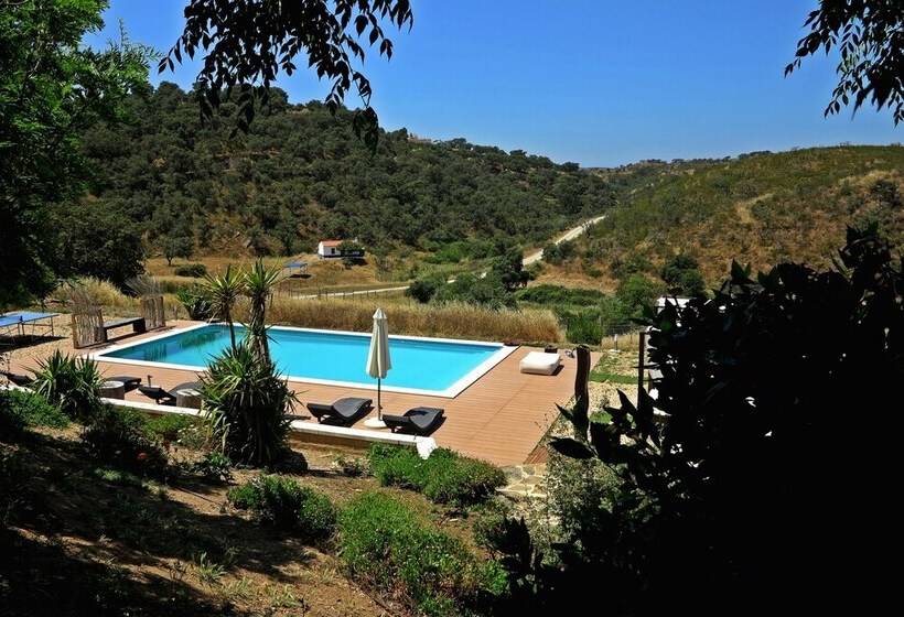 Casas De Campo Do Castro Da Cola