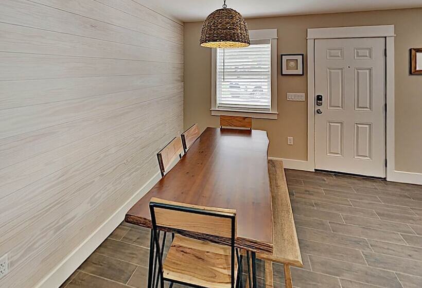 Cottages By The Bay   At Last