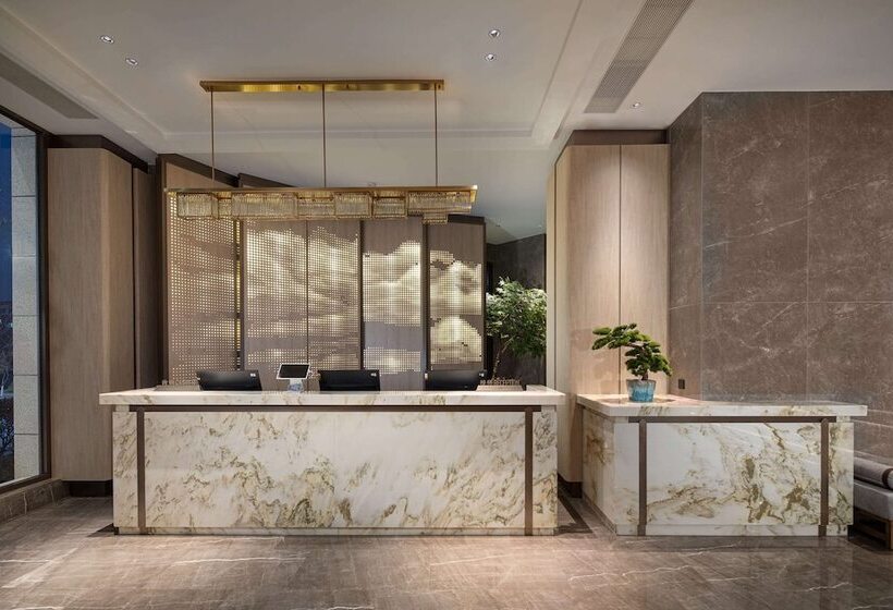 Days Hotel By Wyndham Chenzhou Beihu