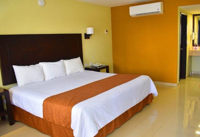 El Camino Hotel & Suites