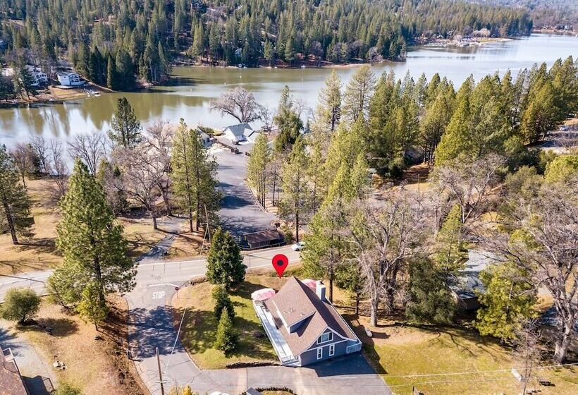 Escape At The Lake Awesome Location Directly Across The Street From The Lake Lodge Beach By Yosemi