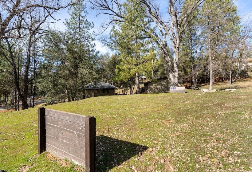 Escape At The Lake Awesome Location Directly Across The Street From The Lake Lodge Beach By Yosemi