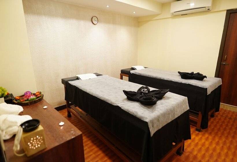 Greenleaf The Resort & Spa, Ganpatipule