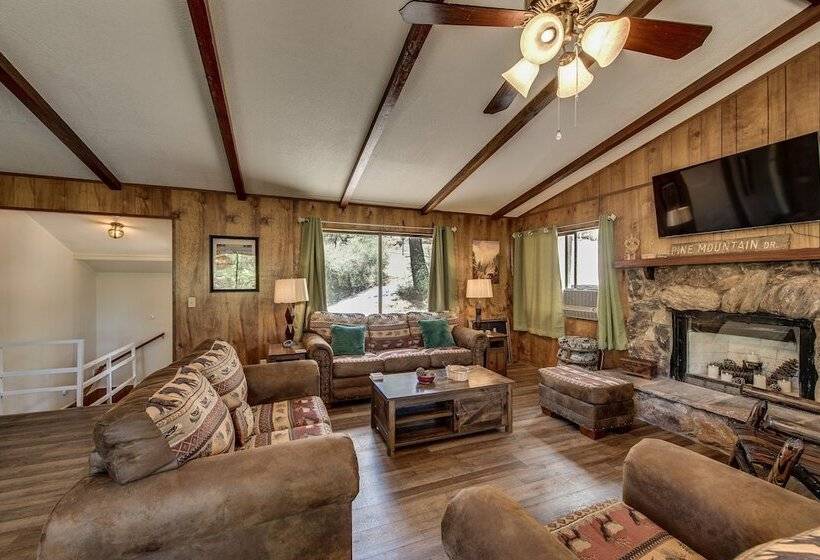 Grizzly Bear Lodge Rustic Cabin By Yosemite Region Resorts