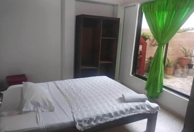 Hostal La Mercedes Street