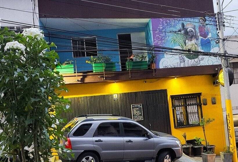 Hostal La Mercedes Street