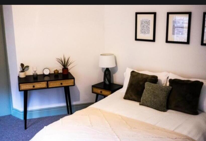 Хостел The White Hart