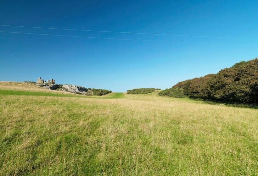 فندق 13  Zaniah  Bell Tent Glamping Anglesey