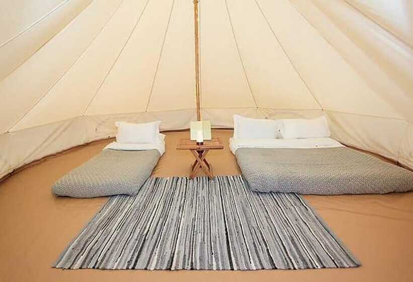 Отель 16  Petra  Bell Tent Glamping Anglesey