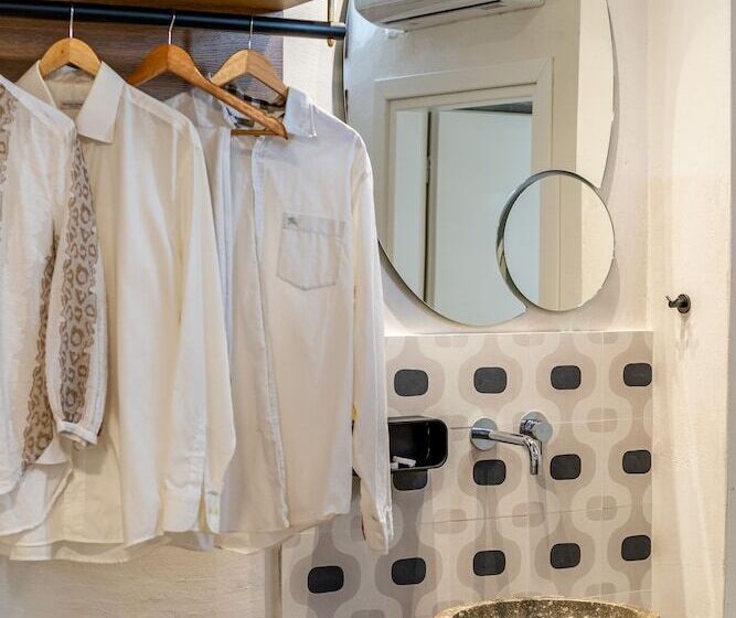 Отель Amer Suites Fira