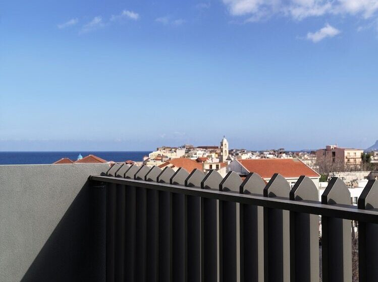 ホテル The Chania