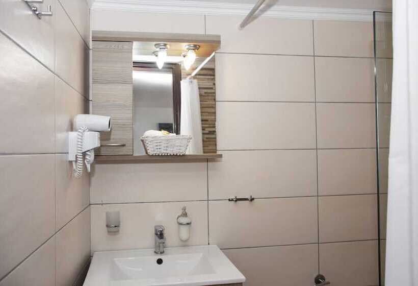 בית מלון כפרי Argo Rooms   Papadakis