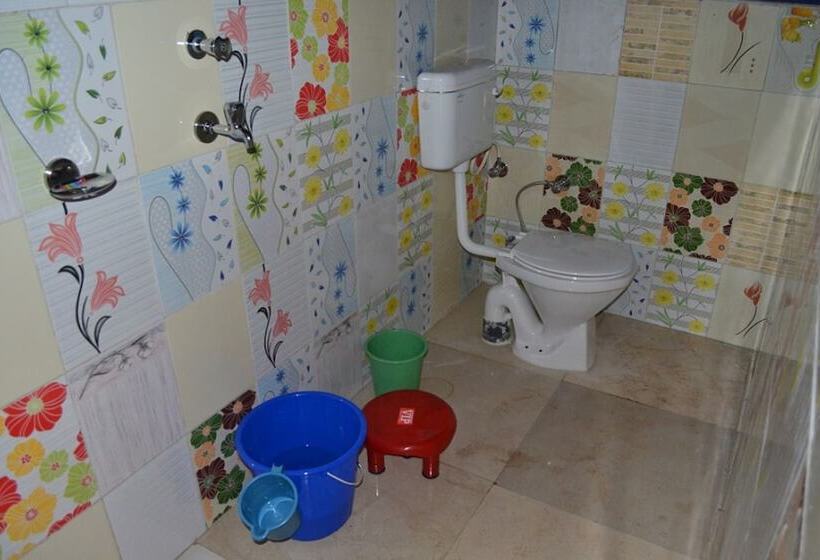 בית מלון כפרי Camp Awara Rishikesh