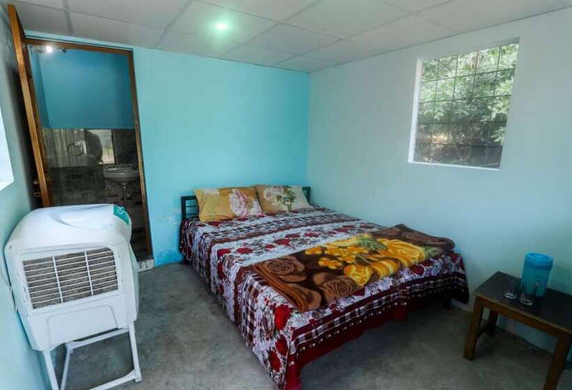 בית מלון כפרי Camp Awara Rishikesh