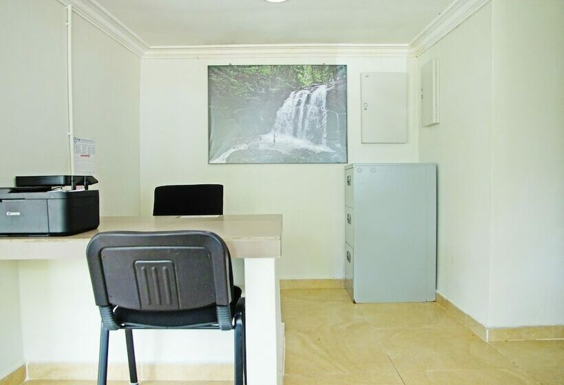 酒店 Capital O 90557 Dedsaan Beach Village