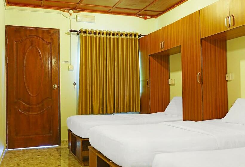 فندق Capital O 90557 Dedsaan Beach Village