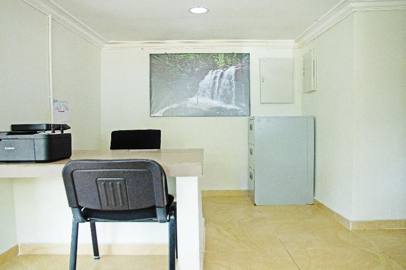 فندق Capital O 90557 Dedsaan Beach Village