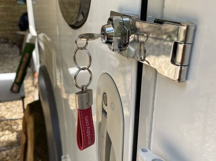 בית מלון כפרי Captivating 2 Bed Motorhome In Wareham