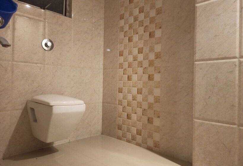 בית מלון כפרי Centre Point