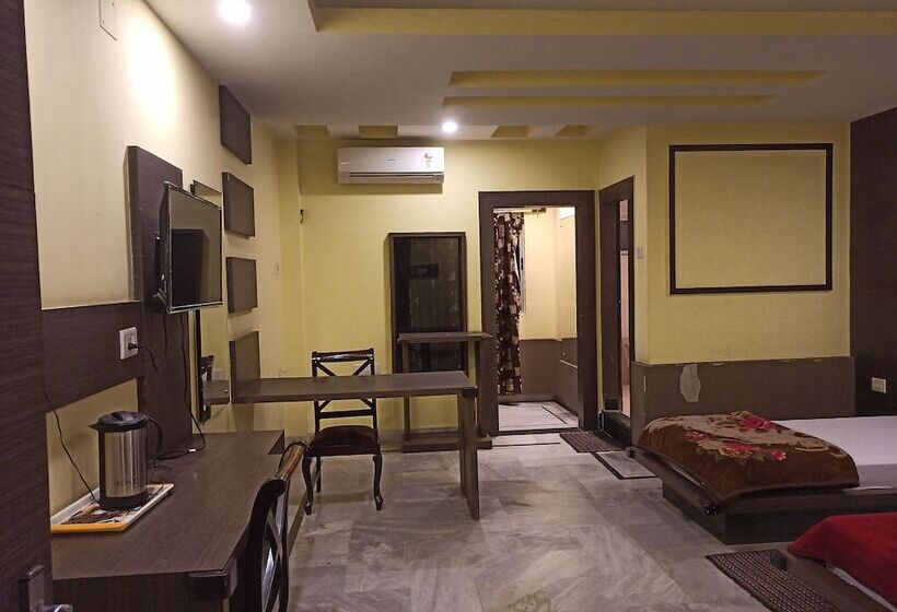 בית מלון כפרי Centre Point