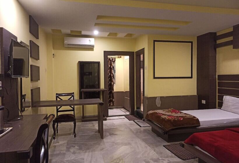 בית מלון כפרי Centre Point