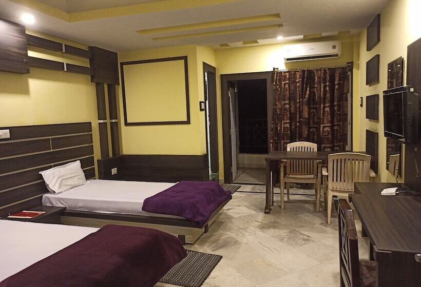 בית מלון כפרי Centre Point