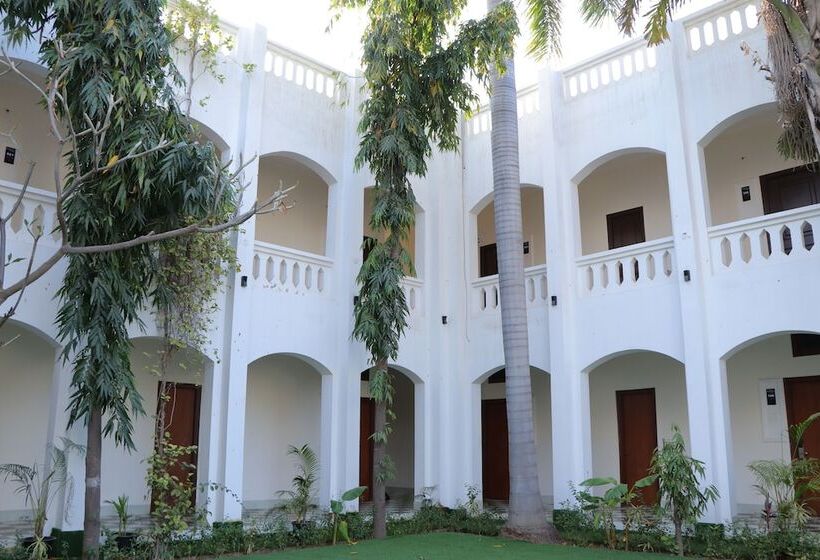 فندق Clarks Inn Express Bharatpur