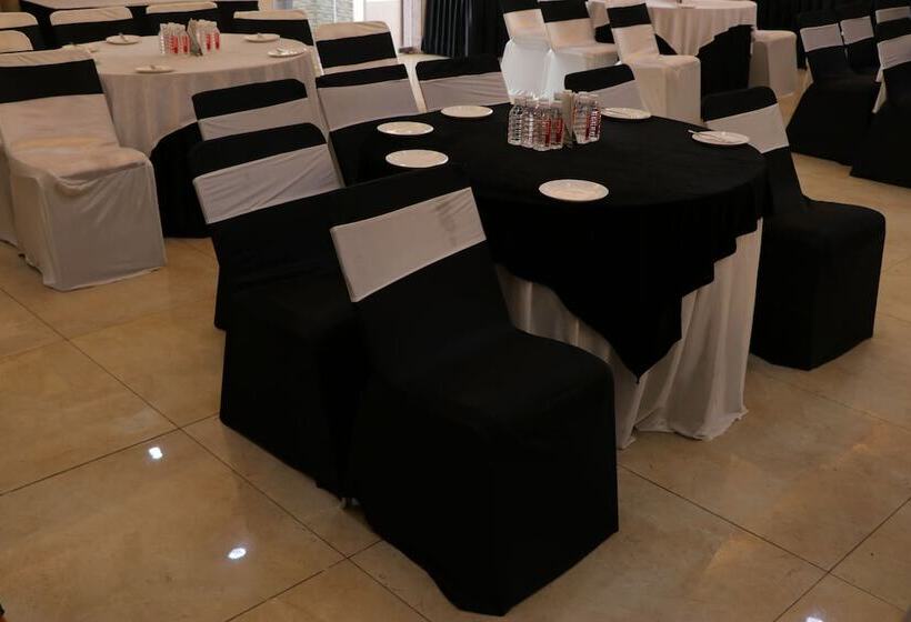 فندق Clarks Inn Express Bharatpur