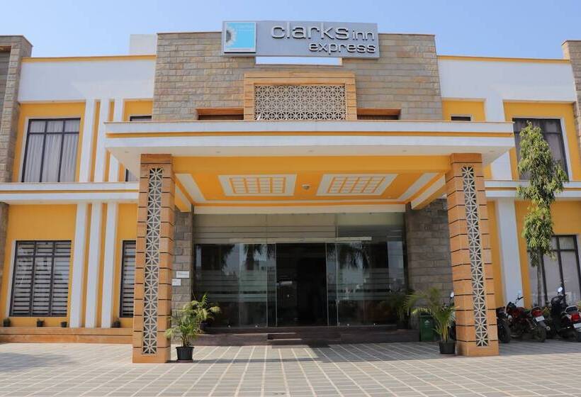 فندق Clarks Inn Express Bharatpur