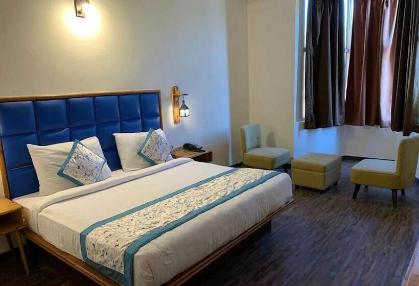 בית מלון כפרי Corbett Ambience Resort