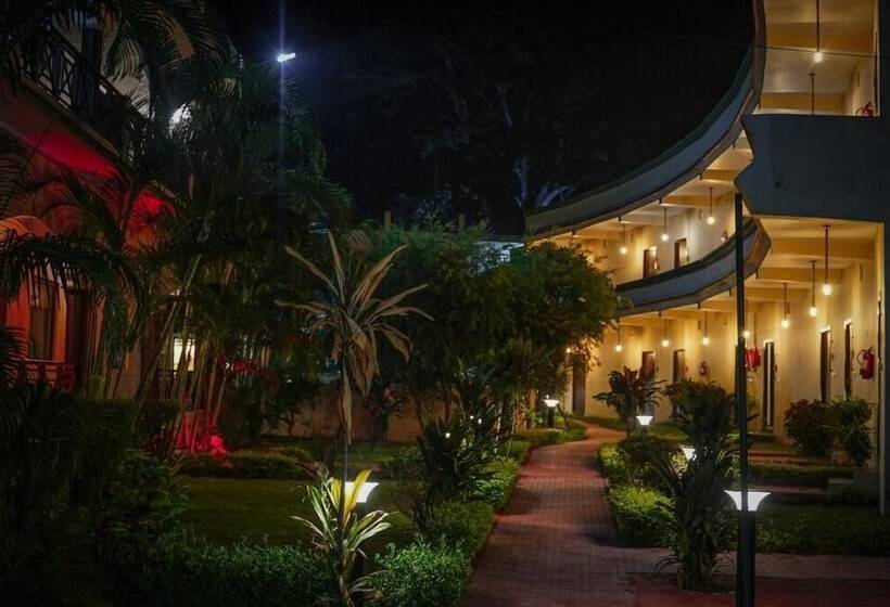 בית מלון כפרי Corbett Ambience Resort