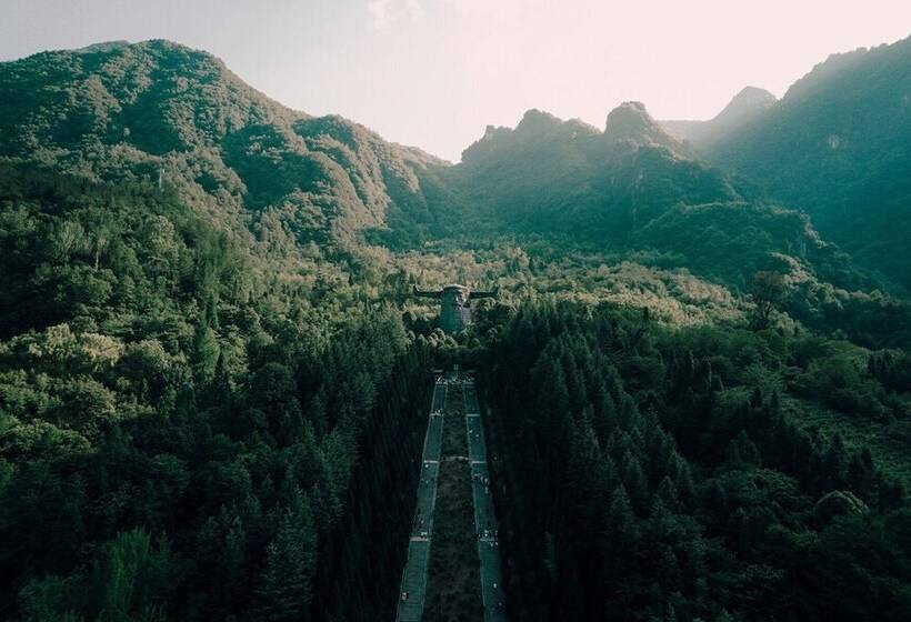 فندق Crowne Plaza Shennongjia By Ihg