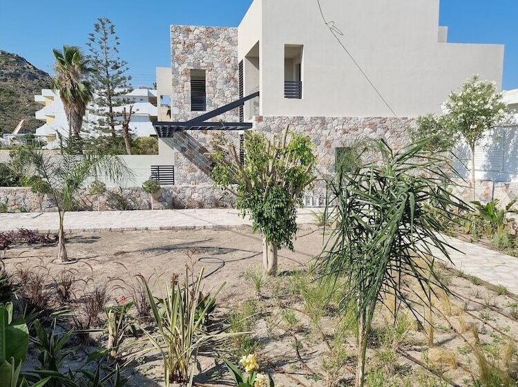 ホテル Delight Luxury Rooms