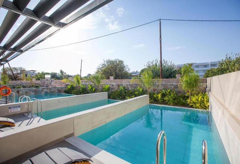 ホテル Delight Luxury Rooms