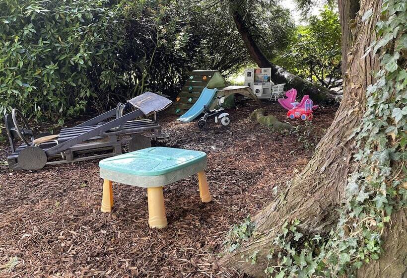 فندق Dobbin The Horse Box In The Lake District