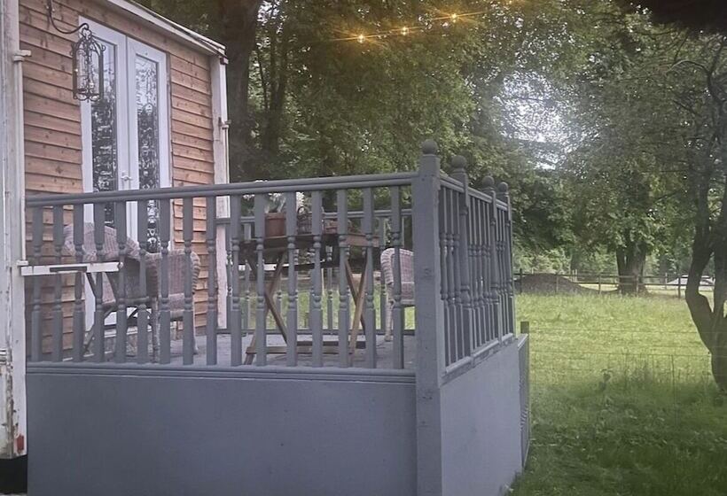 فندق Dobbin The Horse Box In The Lake District