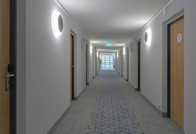 هتل Holiday Inn Express Dresden Zentrum, An Ihg