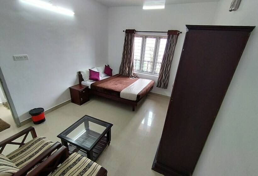 فندق Firefly Resort