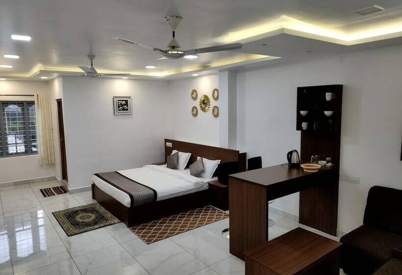 فندق Firefly Resort