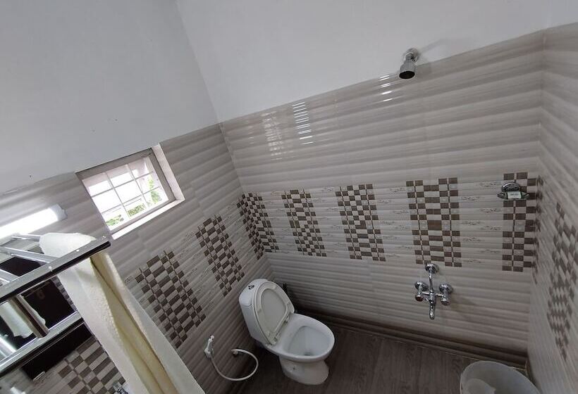 فندق Firefly Resort