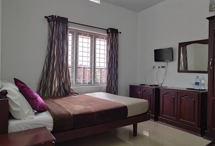 فندق Firefly Resort