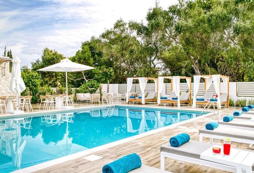 בית מלון כפרי Hidden Cove Corfu