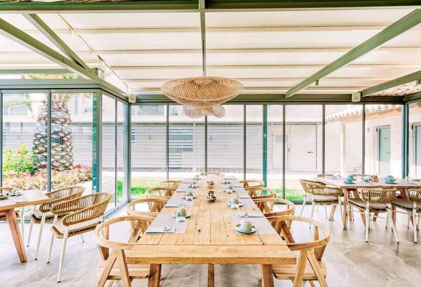 בית מלון כפרי Hidden Cove Corfu