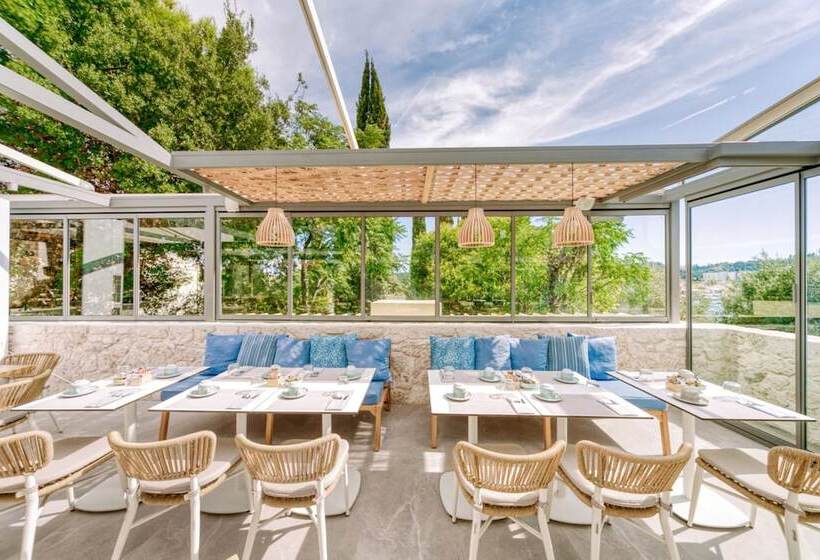 בית מלון כפרי Hidden Cove Corfu