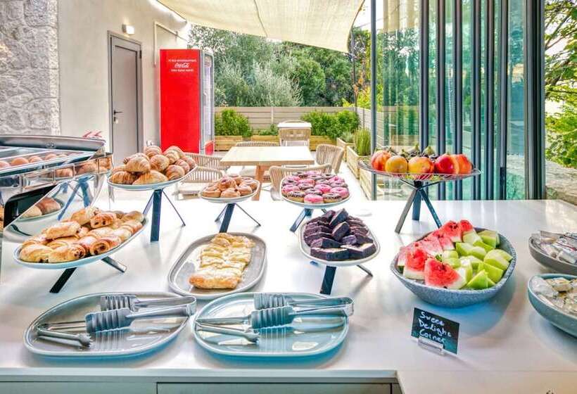 בית מלון כפרי Hidden Cove Corfu